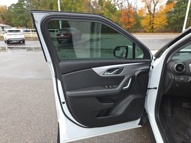Used 2023 Chevrolet Blazer LT image 9