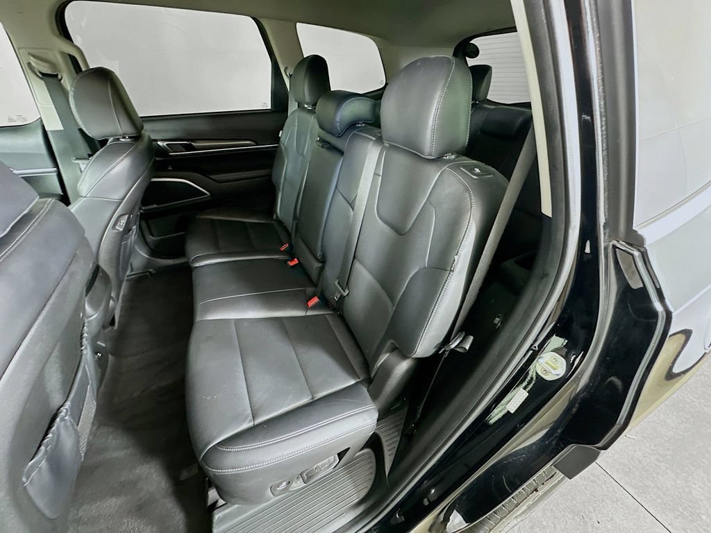 Certified 2023 Kia Telluride LX FWD image 29