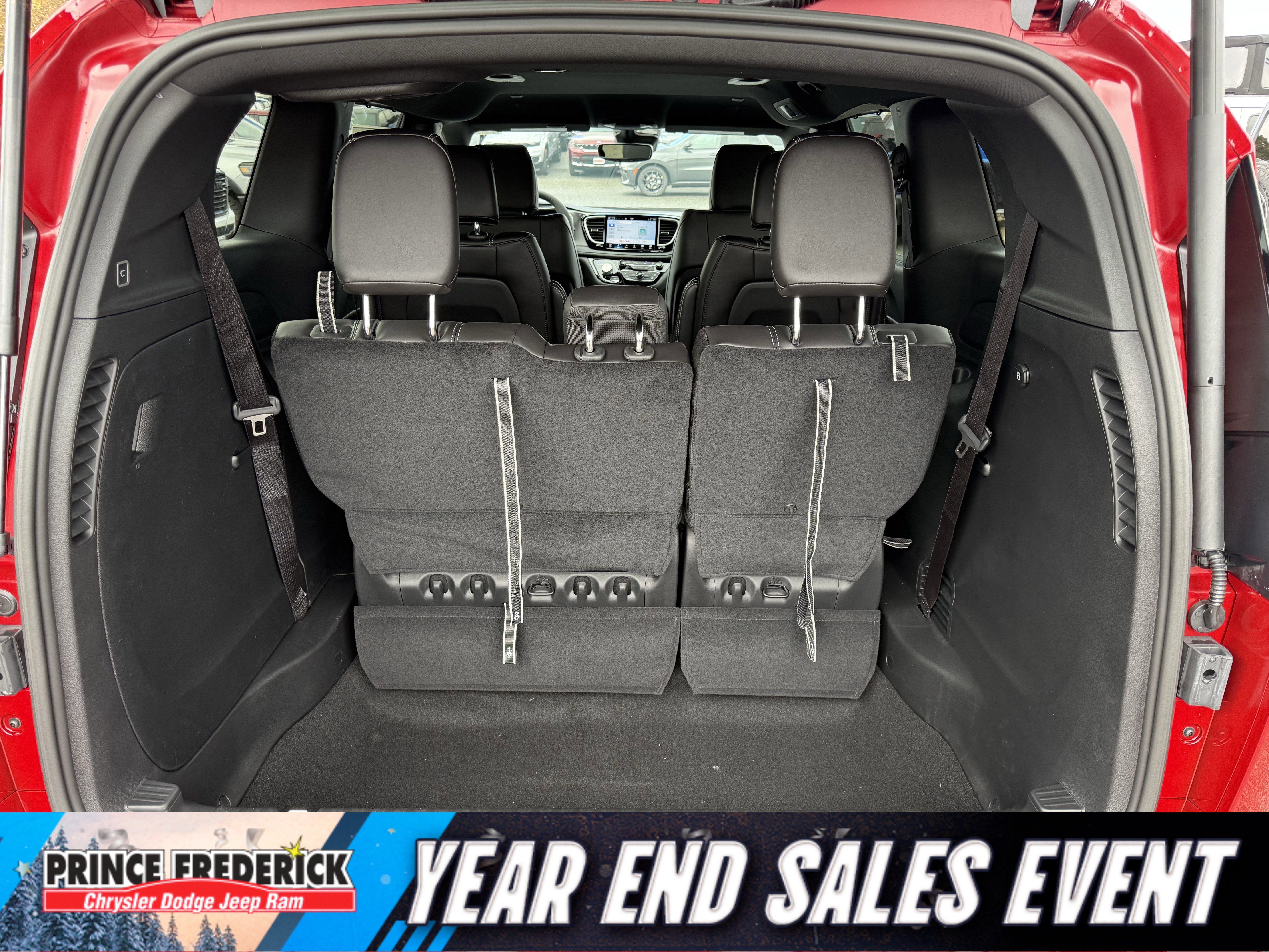 New 2026 Chrysler Pacifica Select image 13