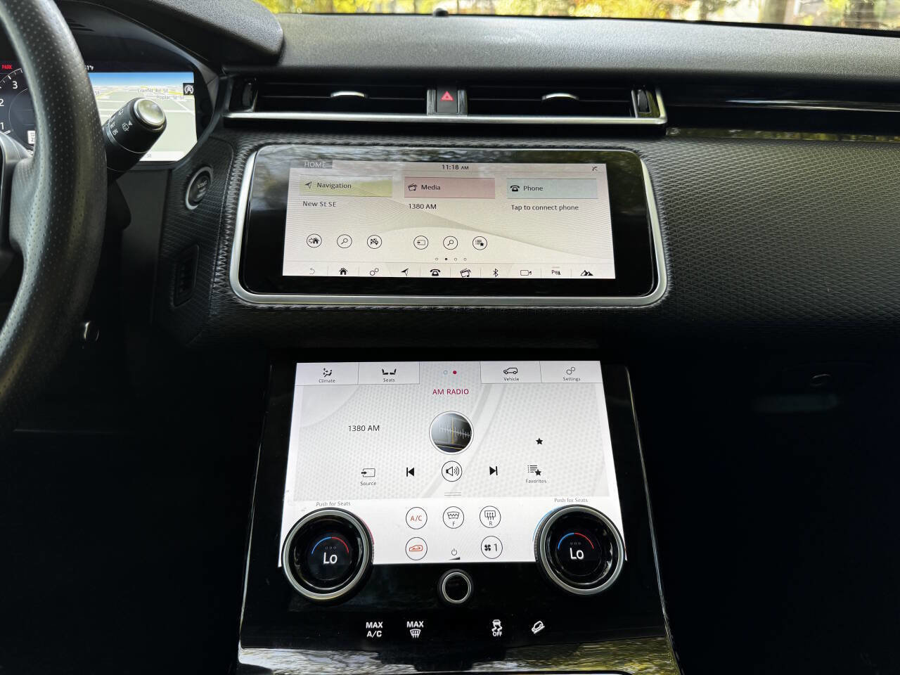 Used 2018 Land Rover Range Rover Velar S image 14