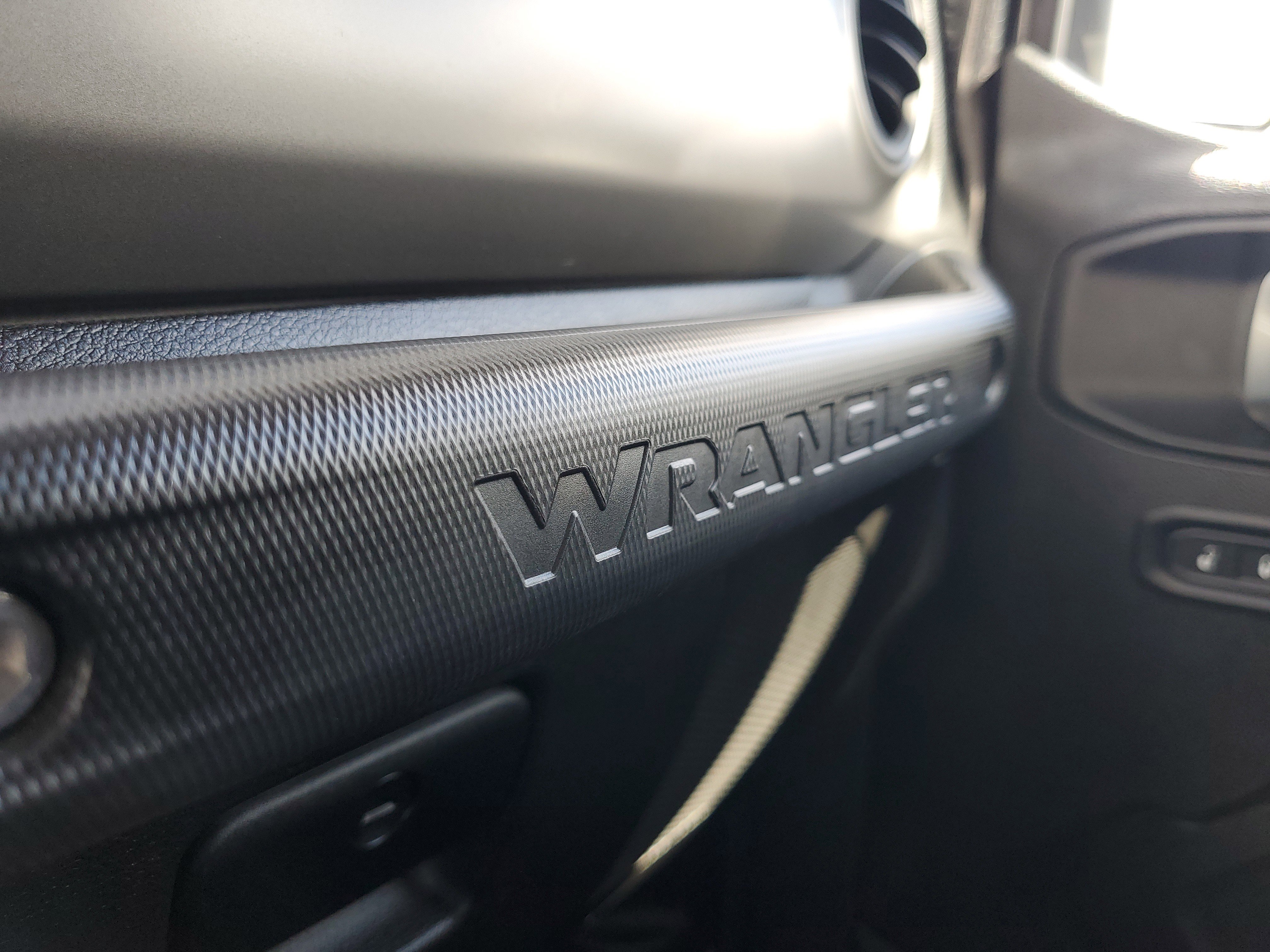 Used 2022 Jeep Wrangler Sport S image 28