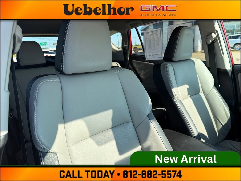 Used 2017 Toyota RAV4 Limited FWD image 4