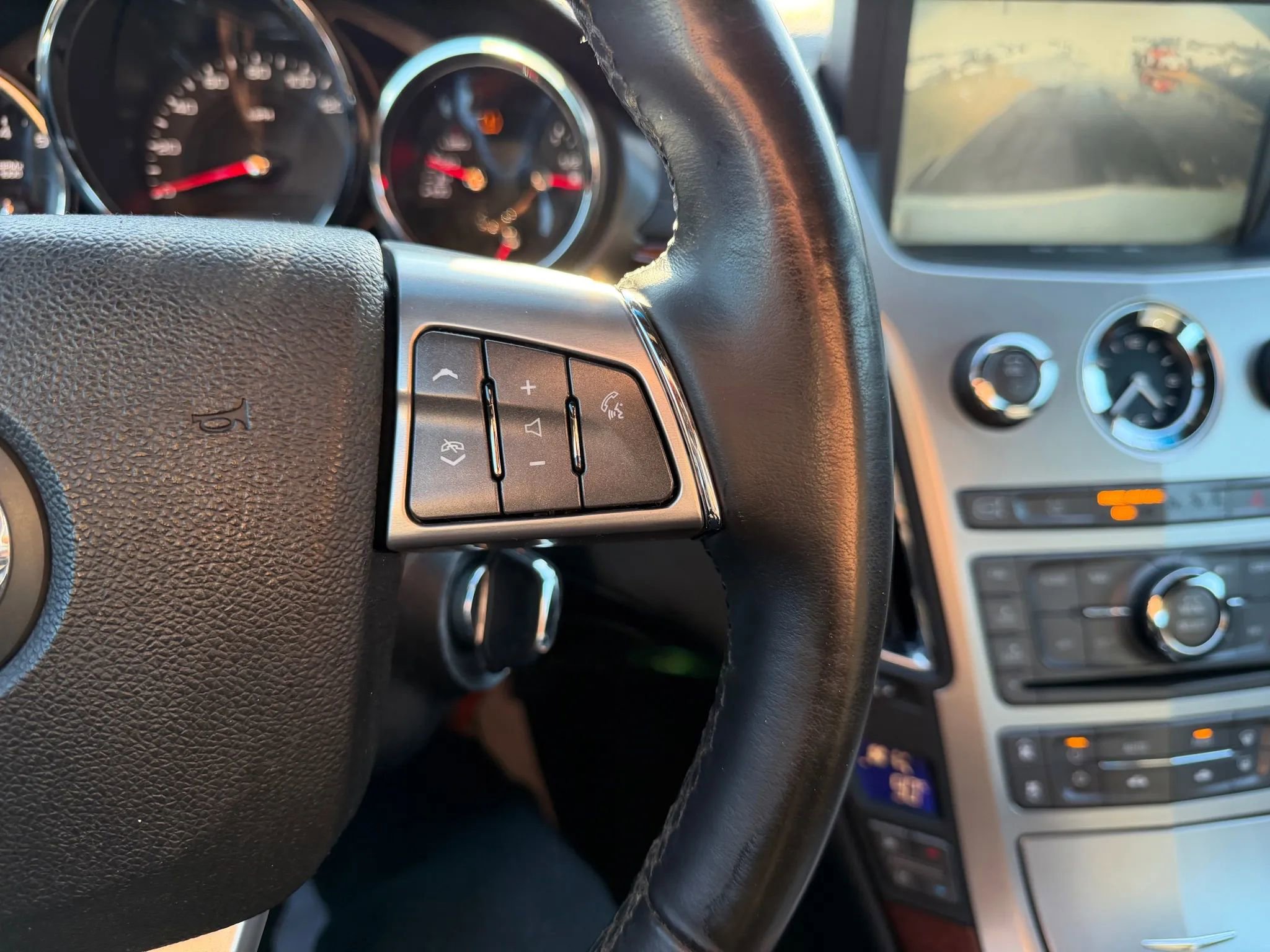 Used 2011 Cadillac CTS Premium image 25