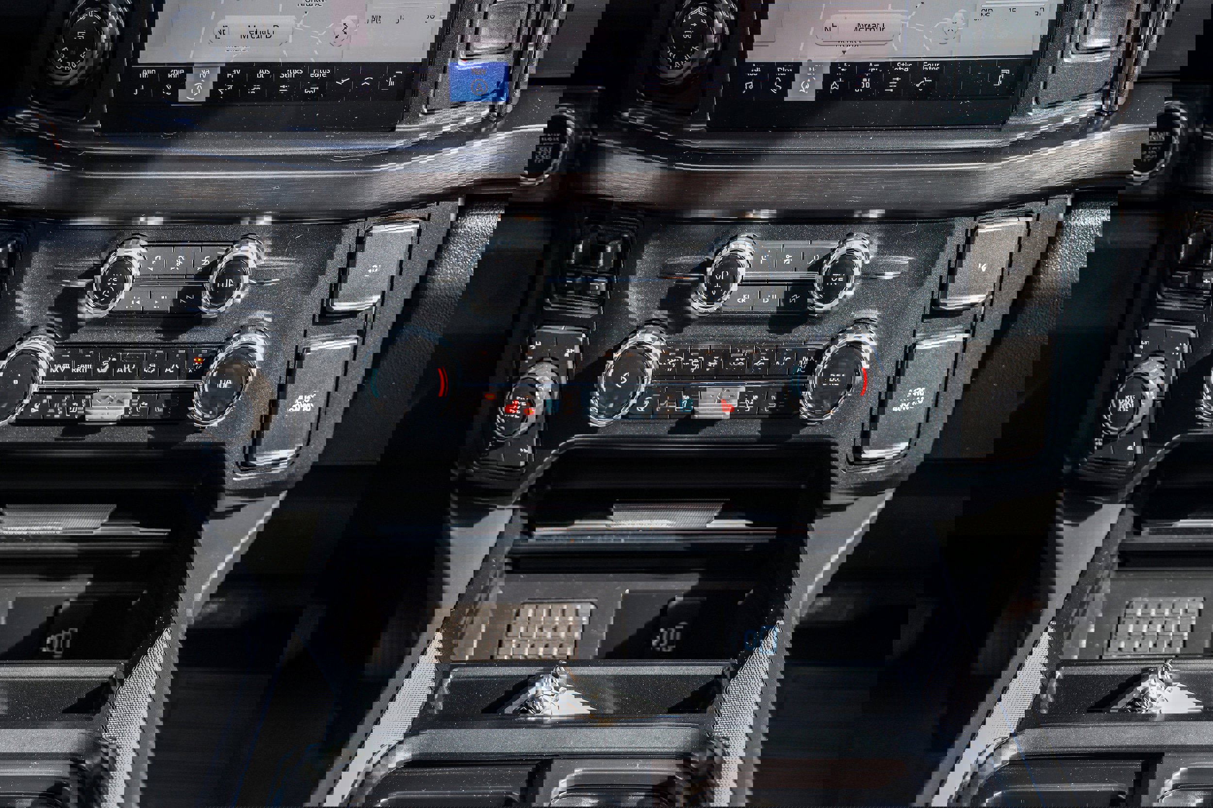 Used 2024 Ford F250 Lariat w/ Lariat Ultimate Package image 16