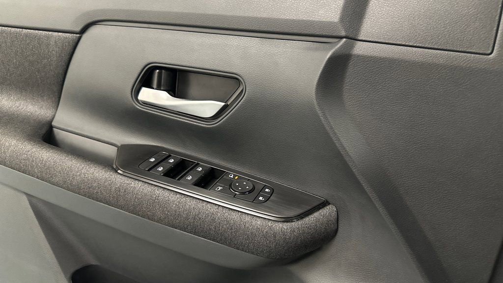 New 2026 Nissan Kicks SV w/ Cold Weather Package image 15