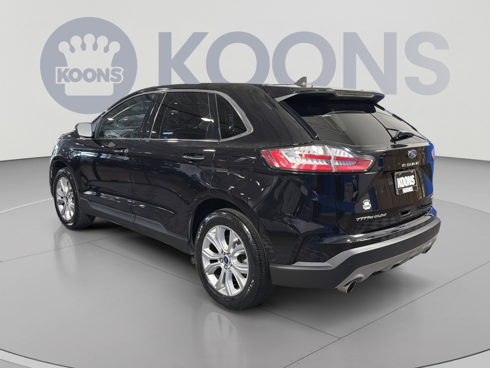 Used 2022 Ford Edge Titanium AWD/4WD image 4