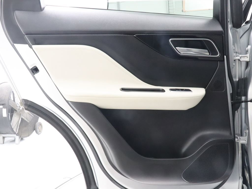 Used 2019 Jaguar F-PACE R-Sport AWD/4WD image 47