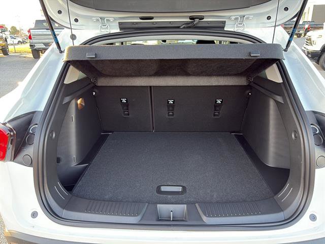 New 2026 Chevrolet Trax LT w/ Sunroof Package image 11