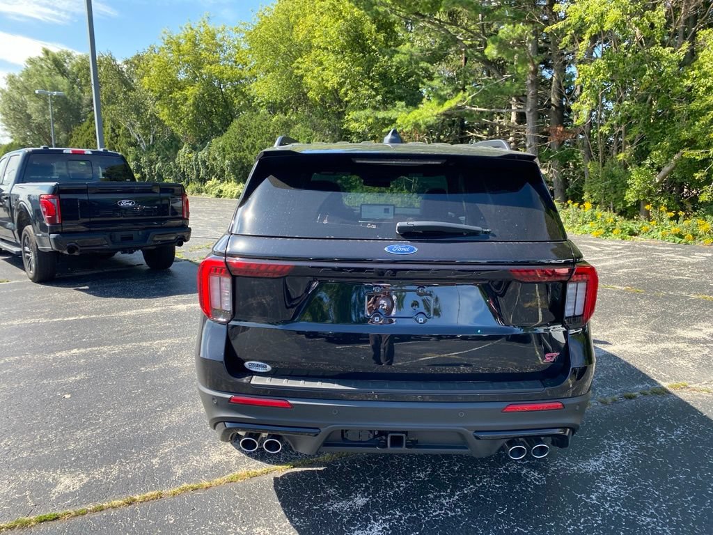 New 2026 Ford Explorer ST w/ Sun And Sound Package AWD/4WD image 5