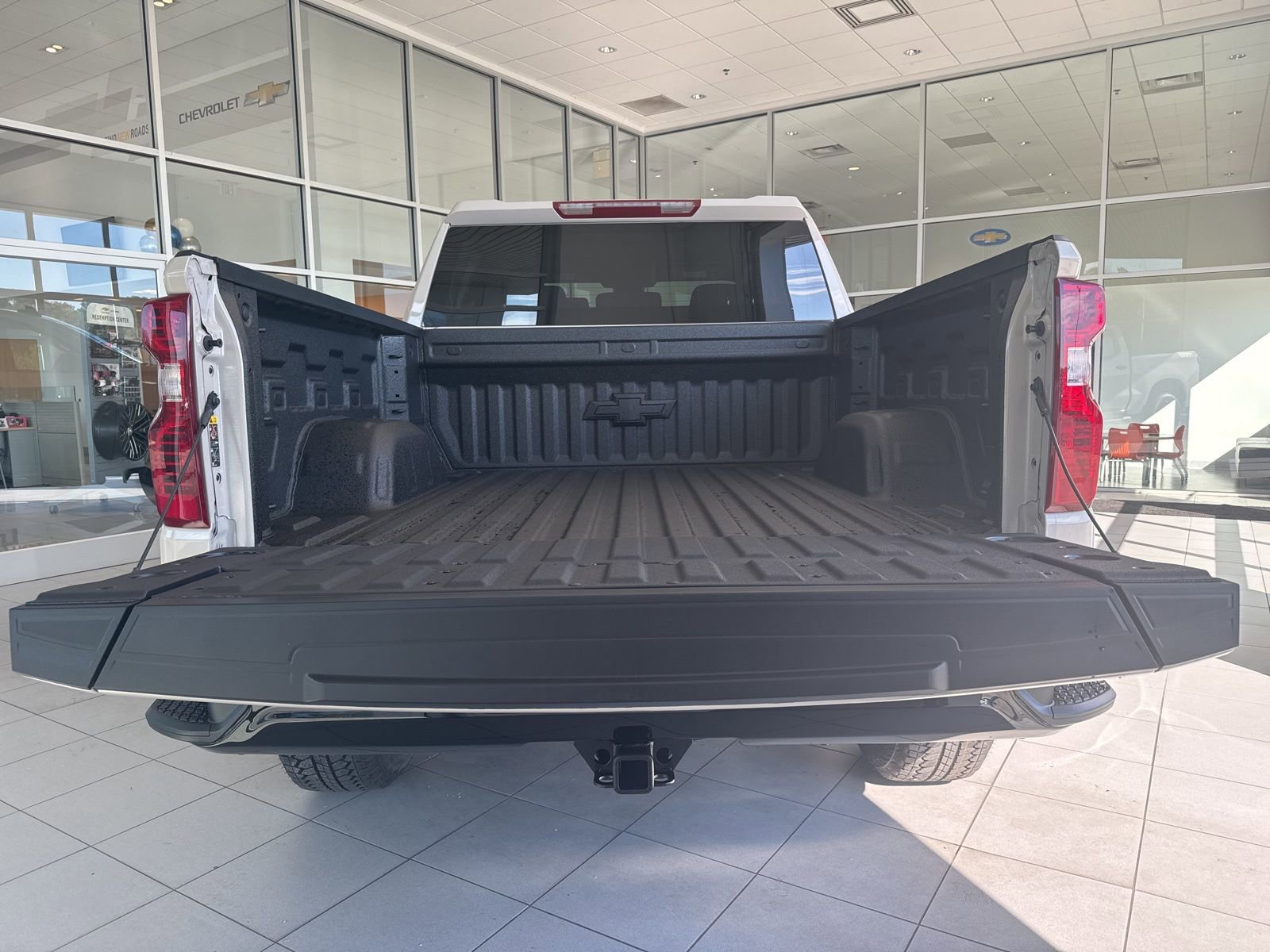 New 2026 Chevrolet Silverado 1500 Custom Trail Boss w/ LPO, Dark Essentials Package image 11