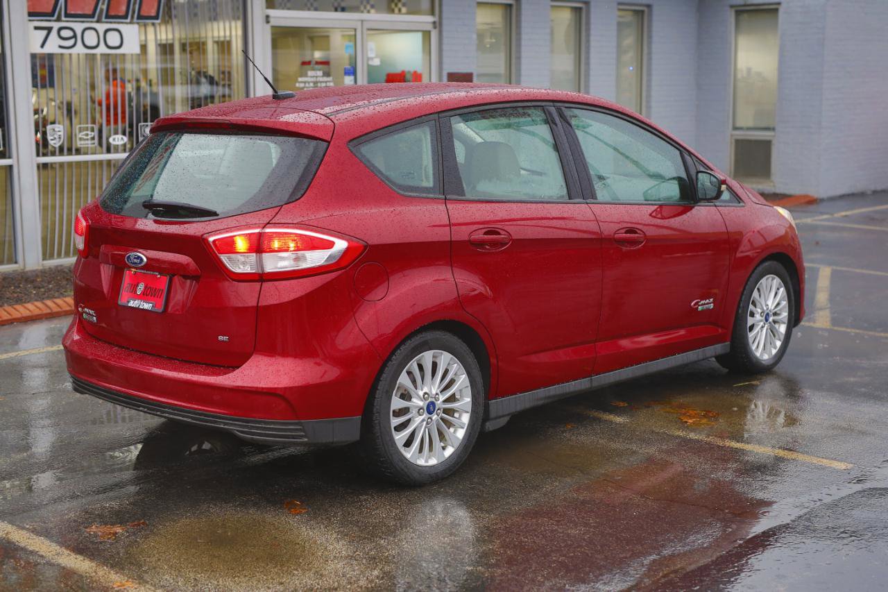 Used 2017 Ford C-MAX Energi SE w/ Equipment Group 402A image 16