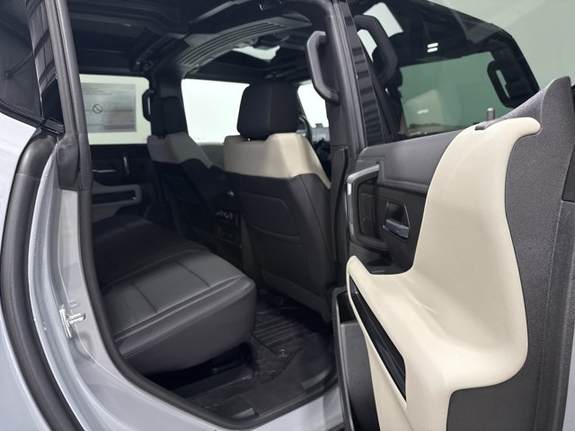 New 2026 GMC Hummer EV SUV AWD/4WD image 13