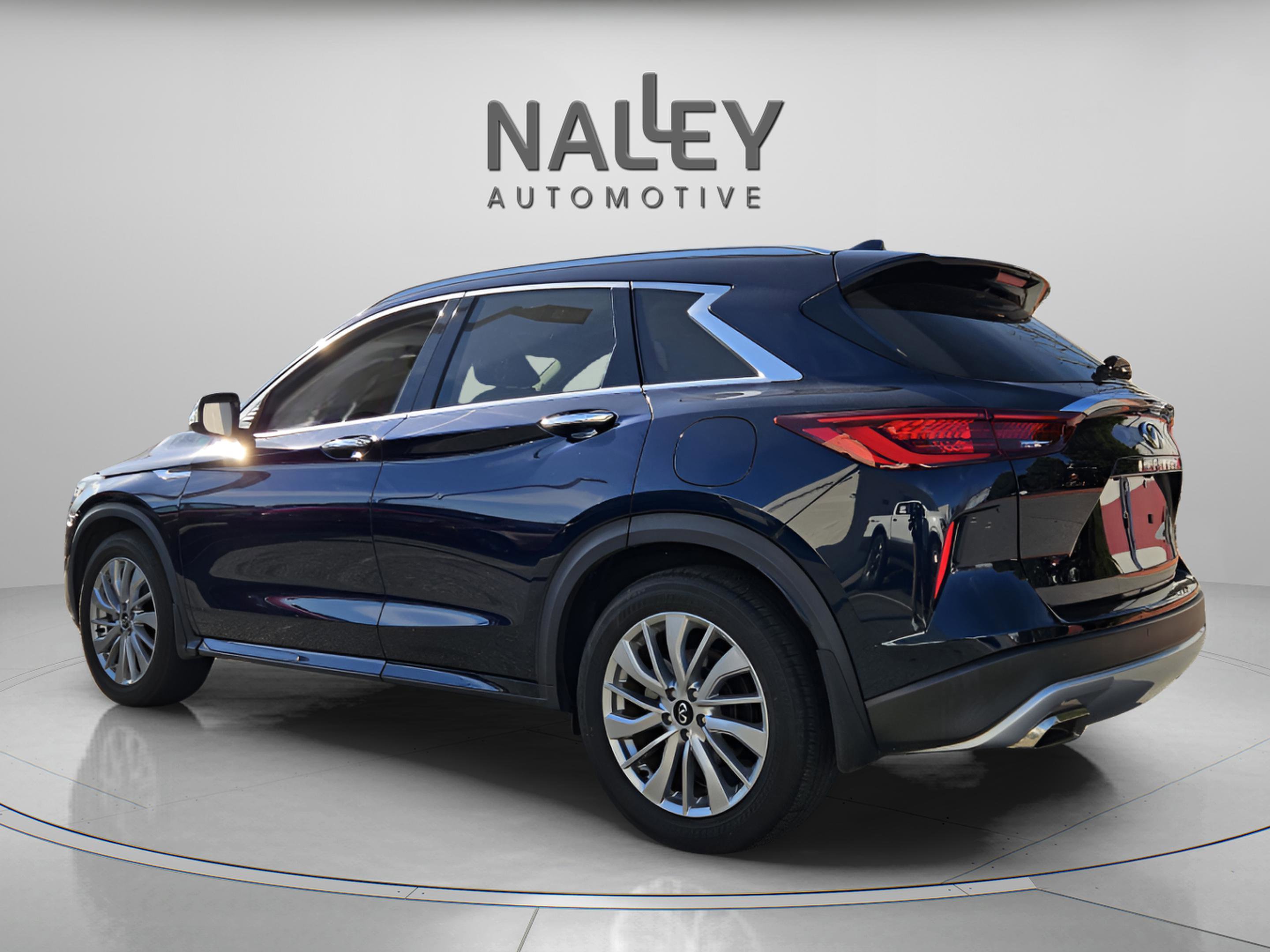 Certified 2023 INFINITI QX50 Luxe image 3