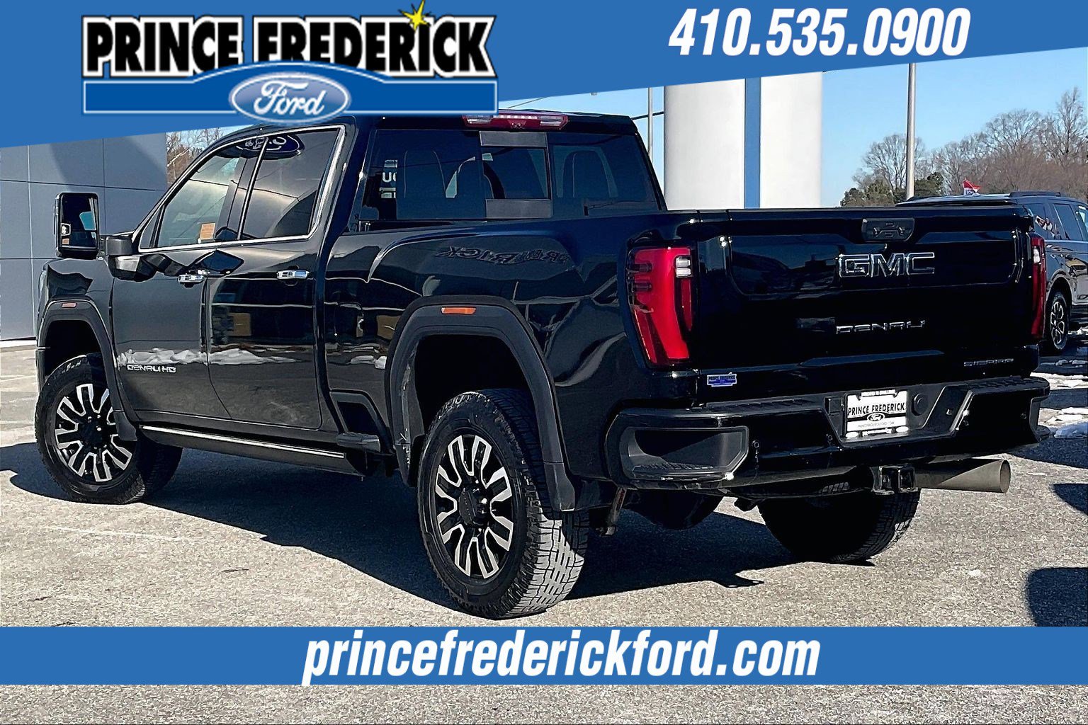 Used 2025 GMC Sierra 3500 Denali Ultimate image 11