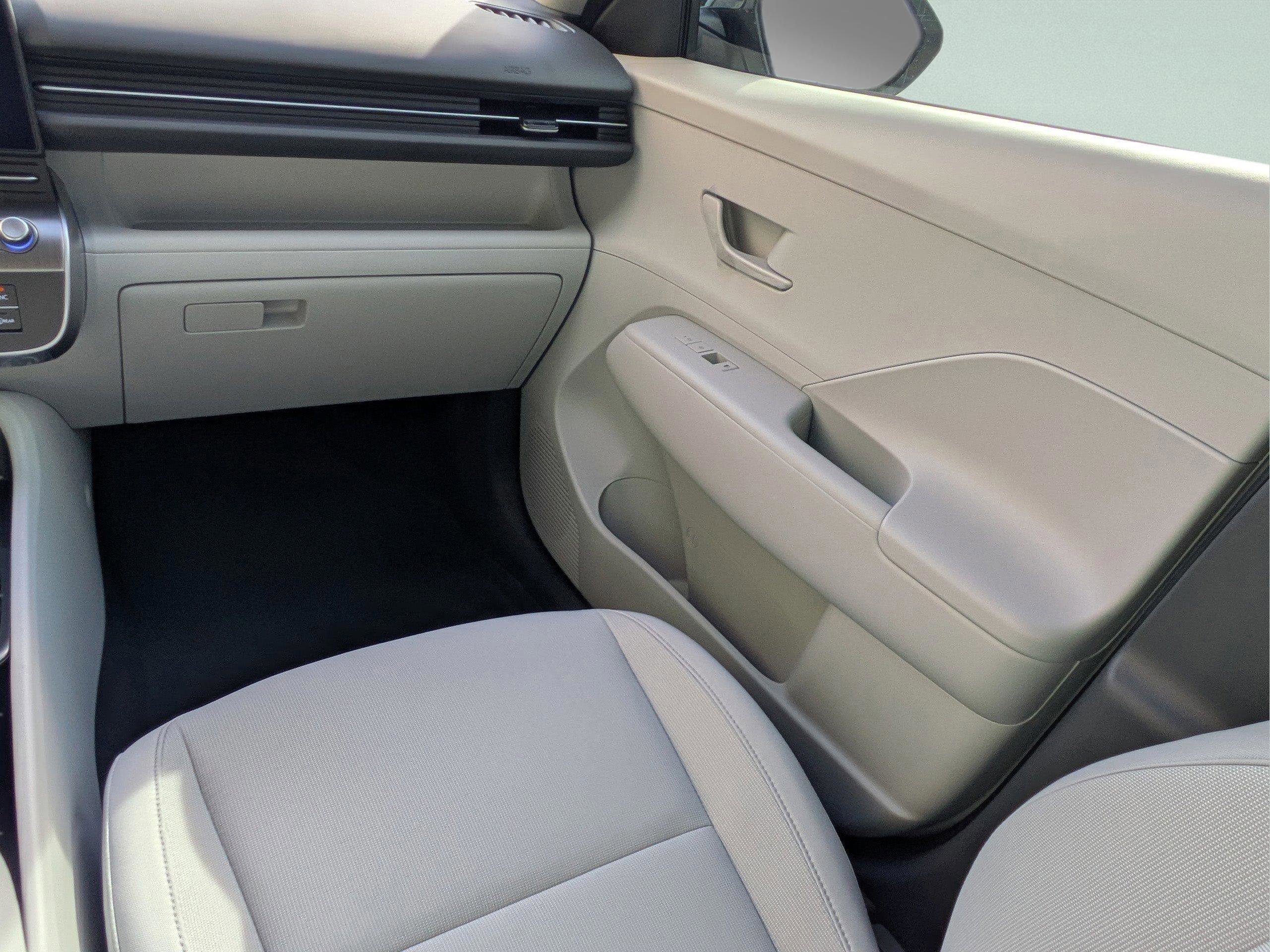 New 2026 Hyundai Kona SEL Sport image 17