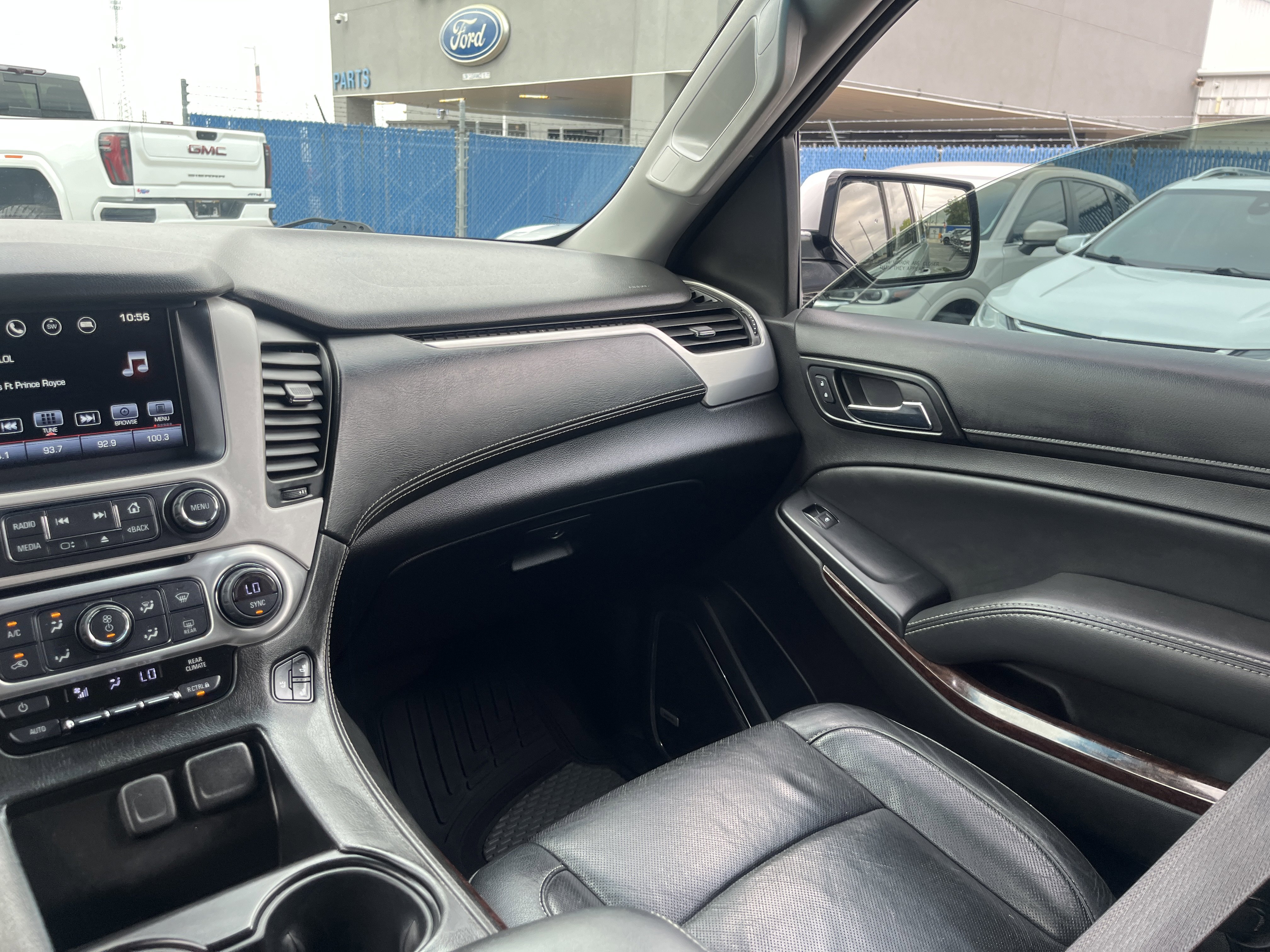 Used 2016 GMC Yukon XL SLT RWD image 28