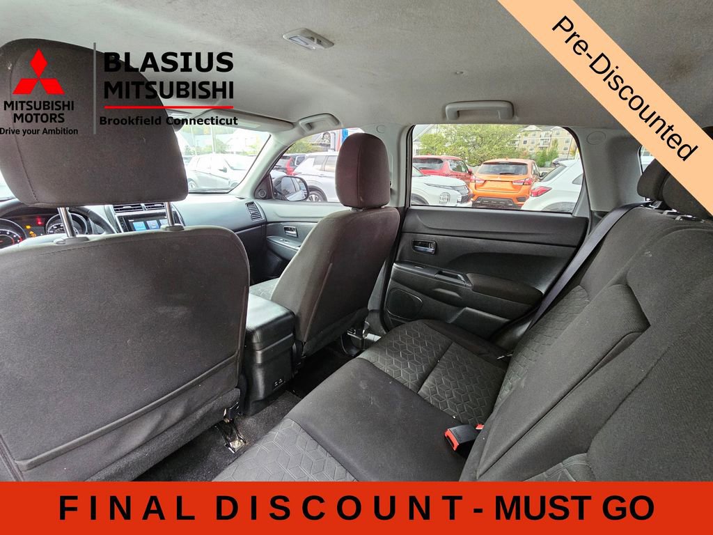 Used 2022 Mitsubishi Outlander Sport LE FWD image 13