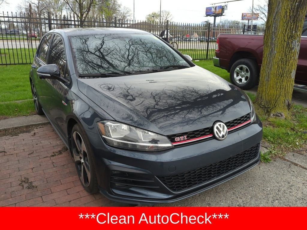 Used 2019 Volkswagen GTI SE image 2