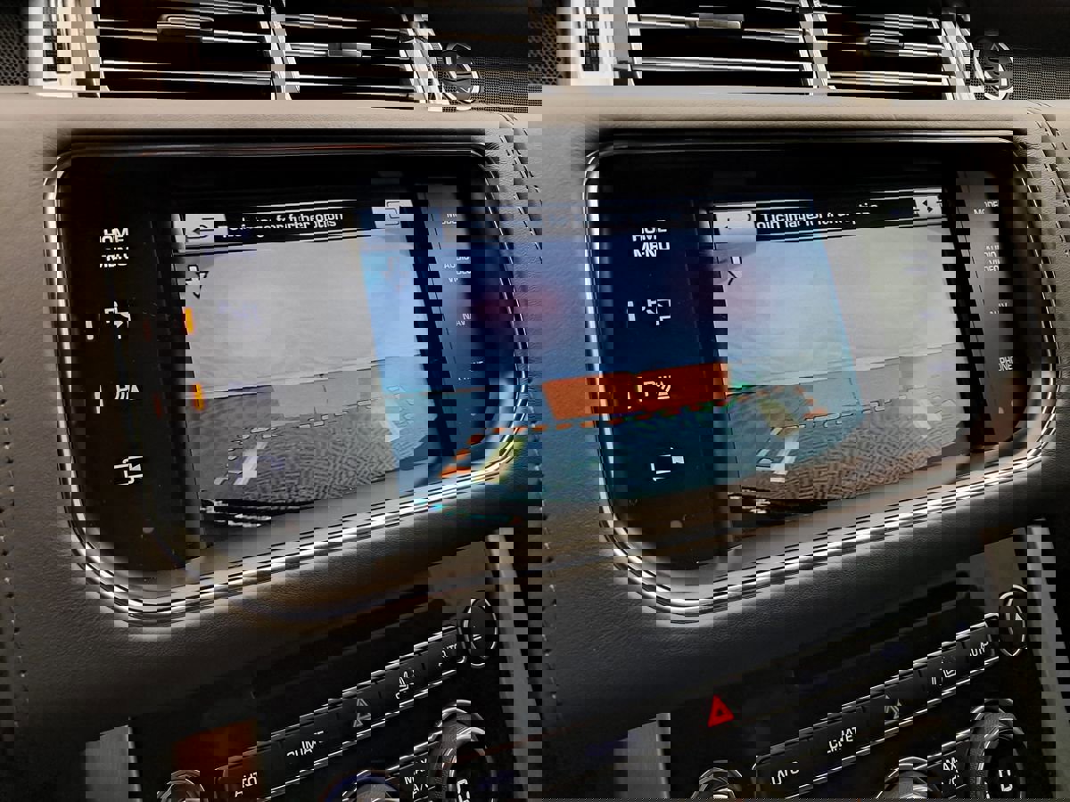 Used 2015 Land Rover Range Rover Long Wheelbase Autobiography image 32