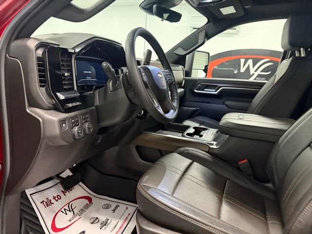 Used 2024 Chevrolet Silverado 2500 High Country w/ High Country Premium Package image 12