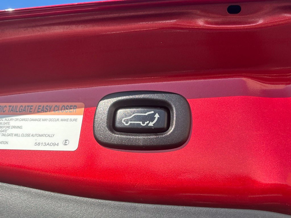 Used 2020 Mitsubishi Outlander SEL AWD/4WD image 33