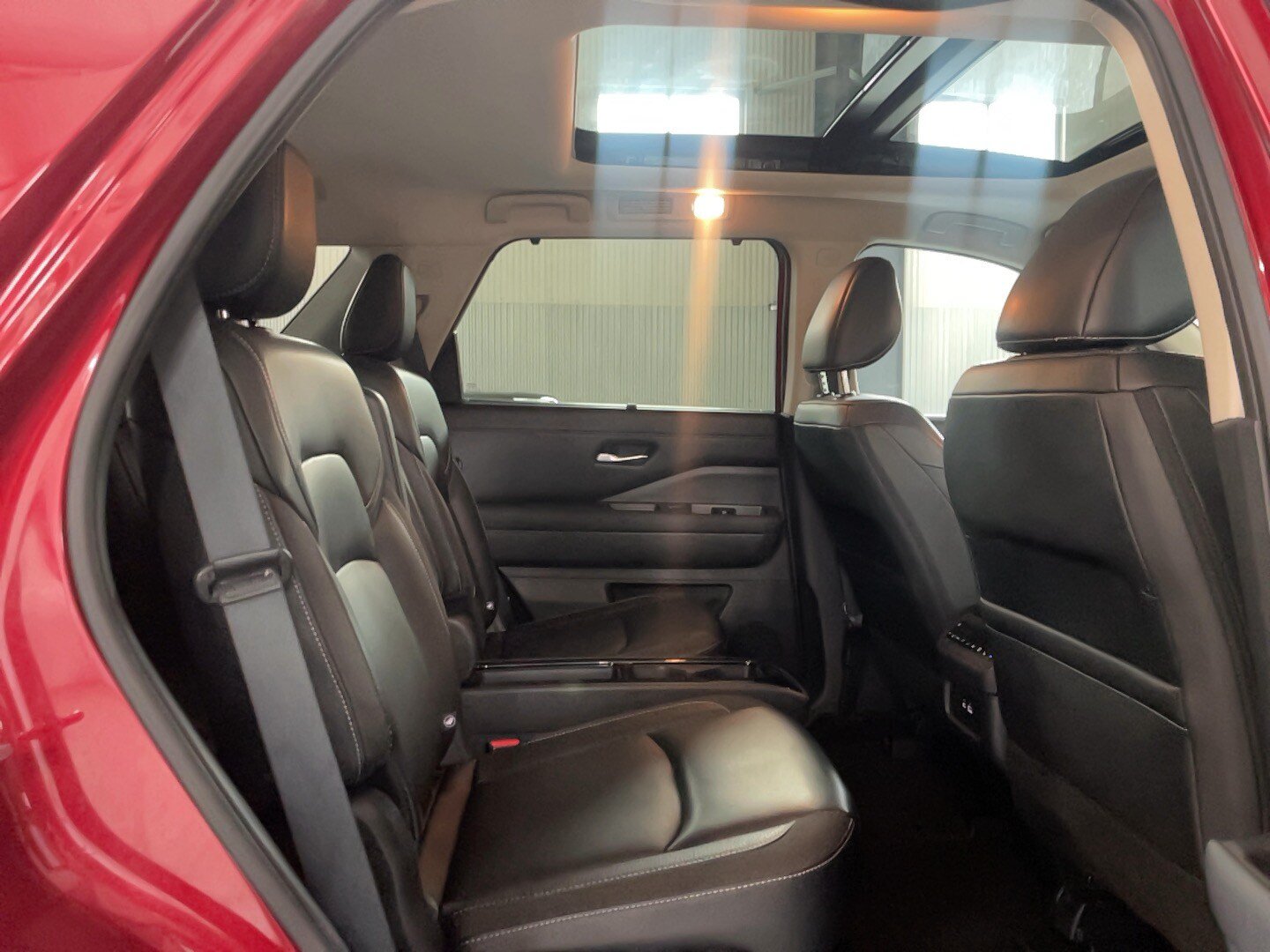 Used 2024 Nissan Pathfinder SL w/ SL Premium Package AWD/4WD image 17