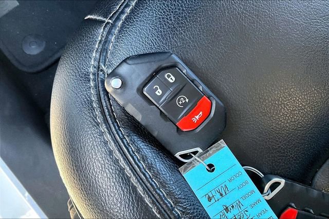 Used 2022 Jeep Wrangler Unlimited Sahara w/ Cold Weather Group image 11