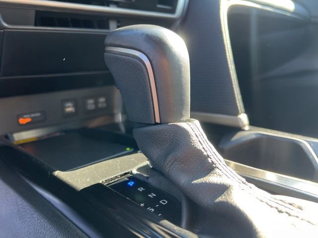 Used 2025 Toyota Camry SE image 22