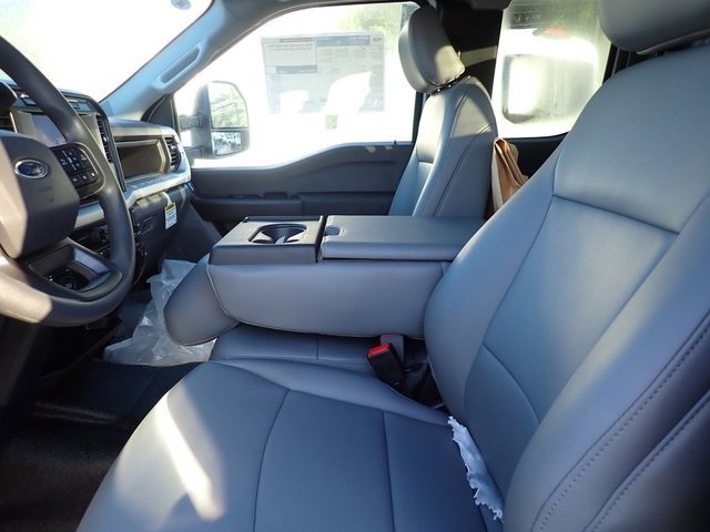 New 2024 Ford F550 4x4 SuperCab Super Duty image 14