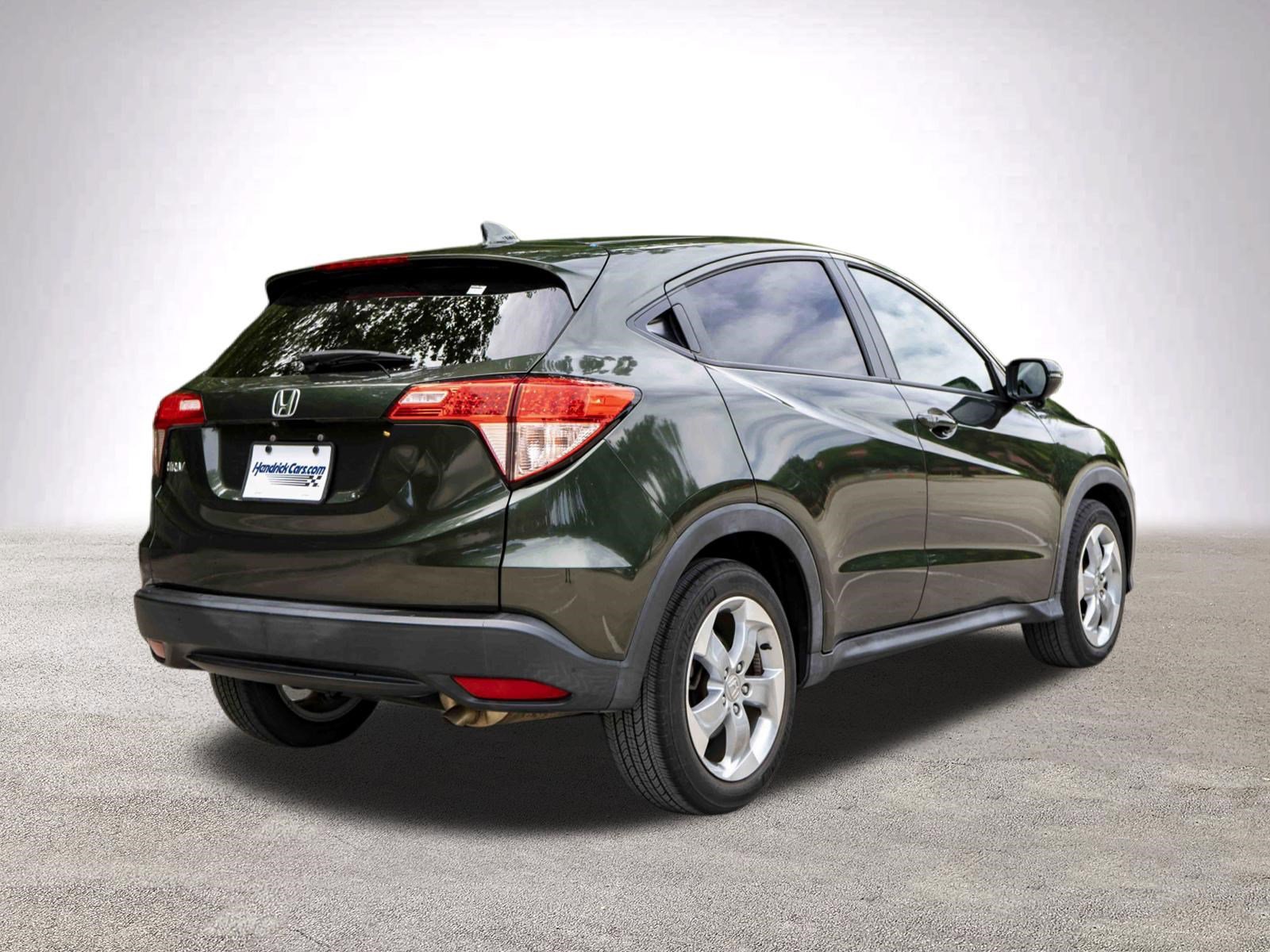 Used 2017 Honda HR-V EX image 9