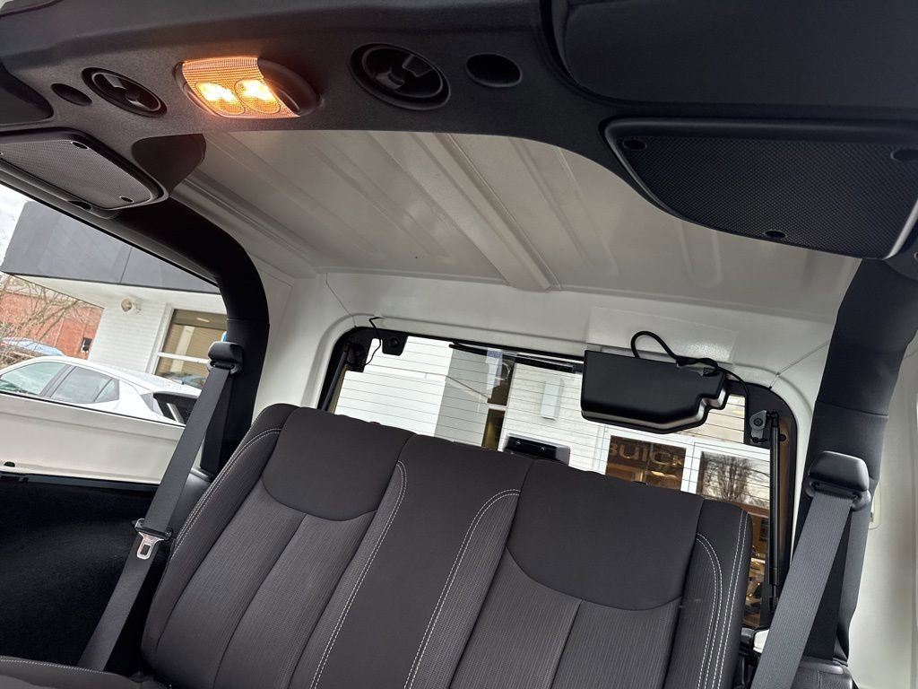 Used 2015 Jeep Wrangler Sahara w/ Connectivity Group image 17