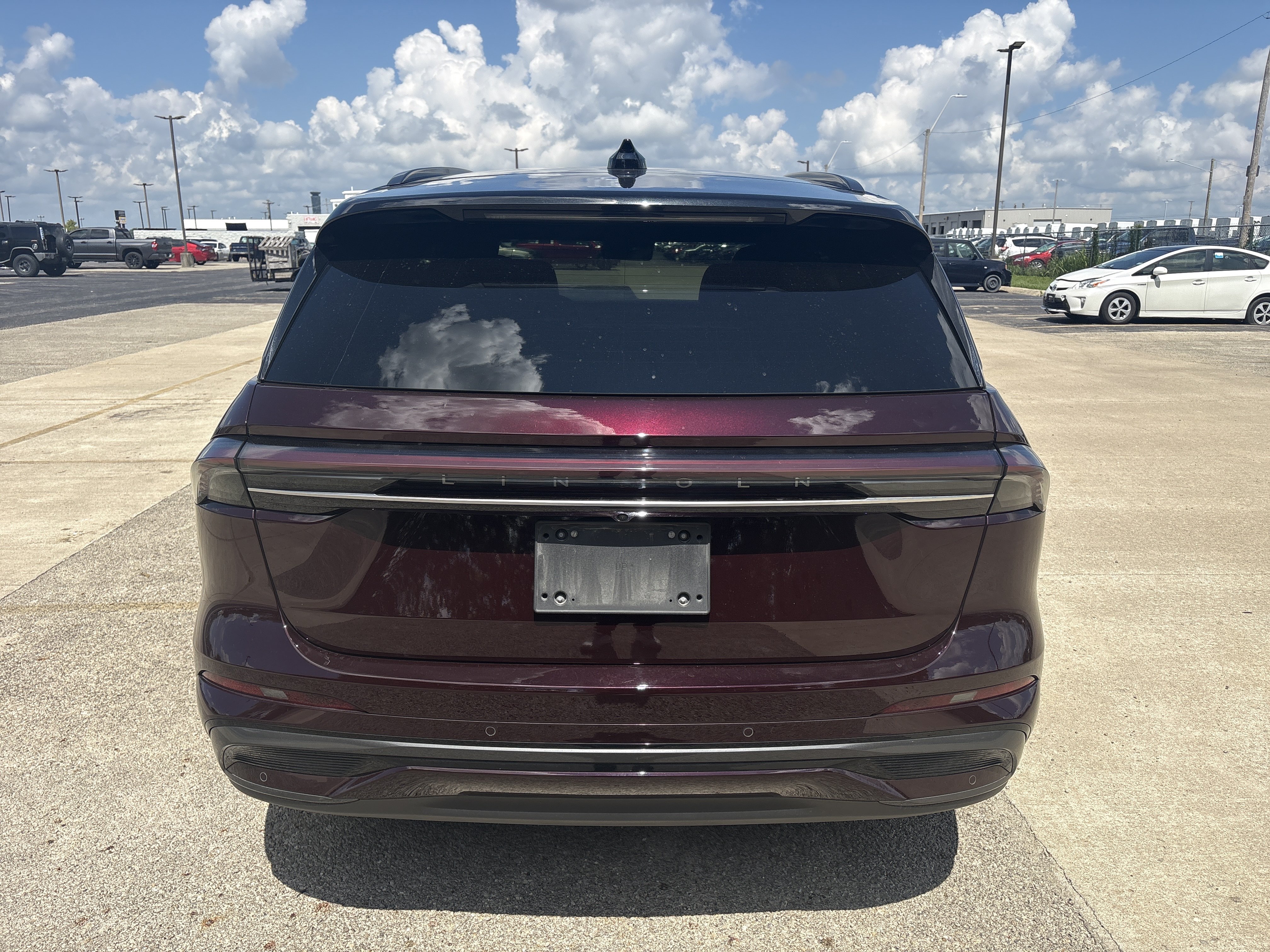 Used 2024 Lincoln Nautilus Reserve w/ Equipment Group 202A AWD/4WD image 4