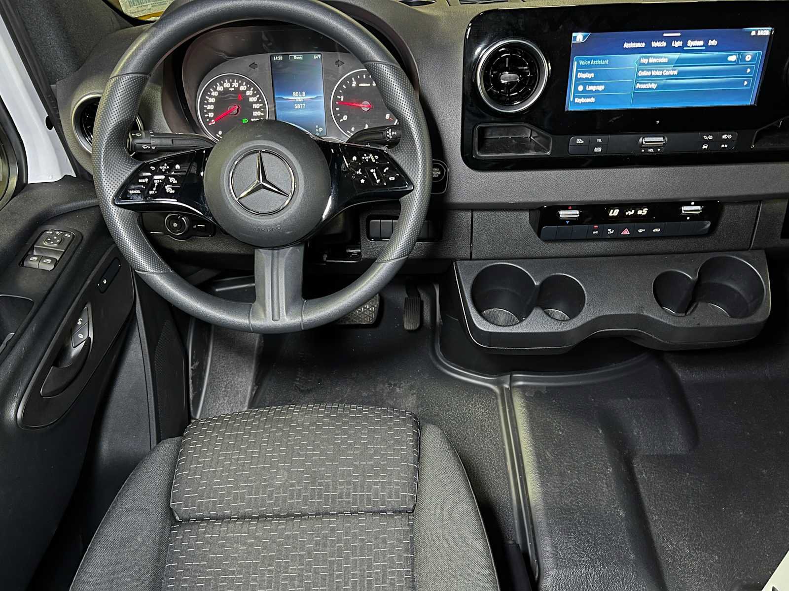 Used 2025 Mercedes-Benz Sprinter 2500 image 36