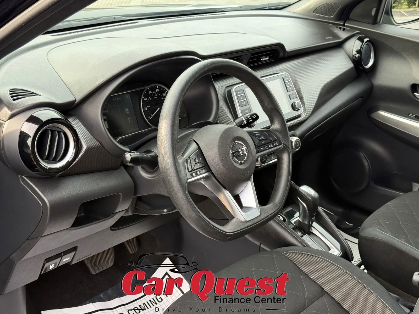 Used 2020 Nissan Kicks SV image 10