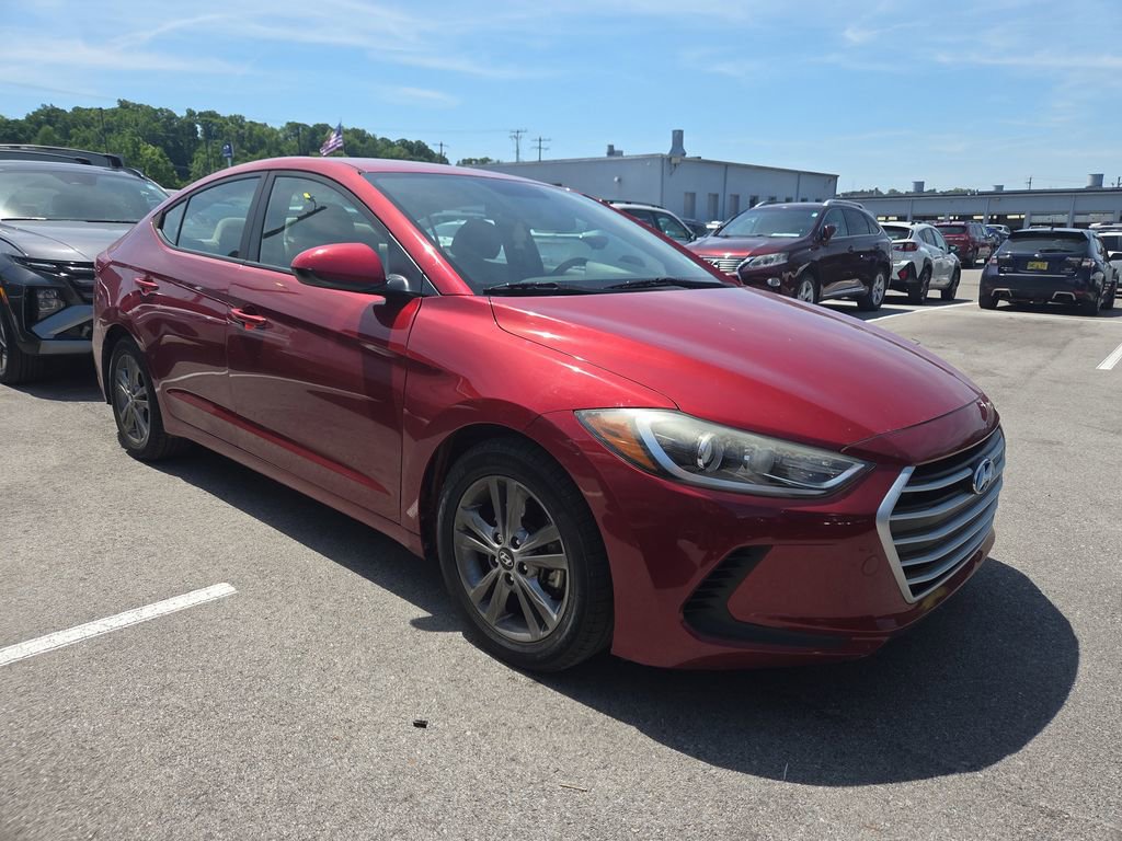 Used 2017 Hyundai Elantra SE FWD image 1