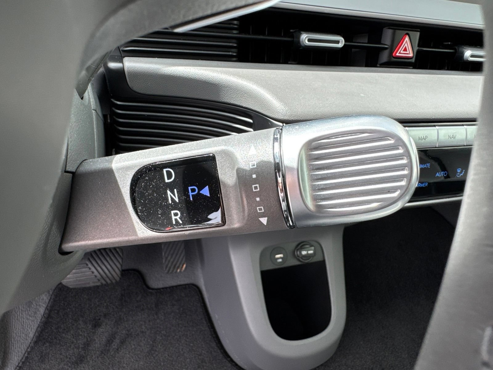 Certified 2024 Hyundai Ioniq 5 SEL AWD/4WD image 32