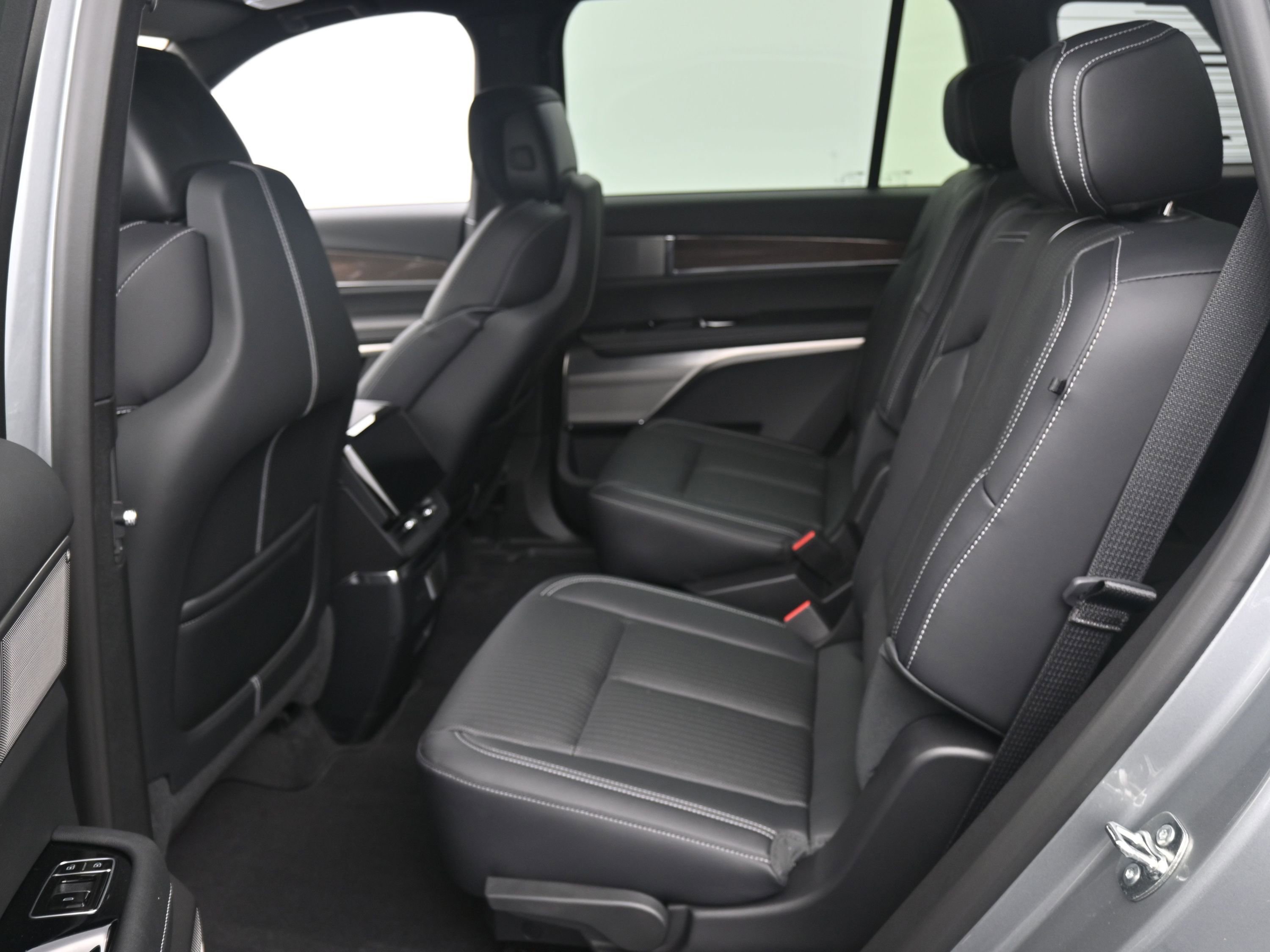 New 2026 Cadillac Vistiq Luxury image 9