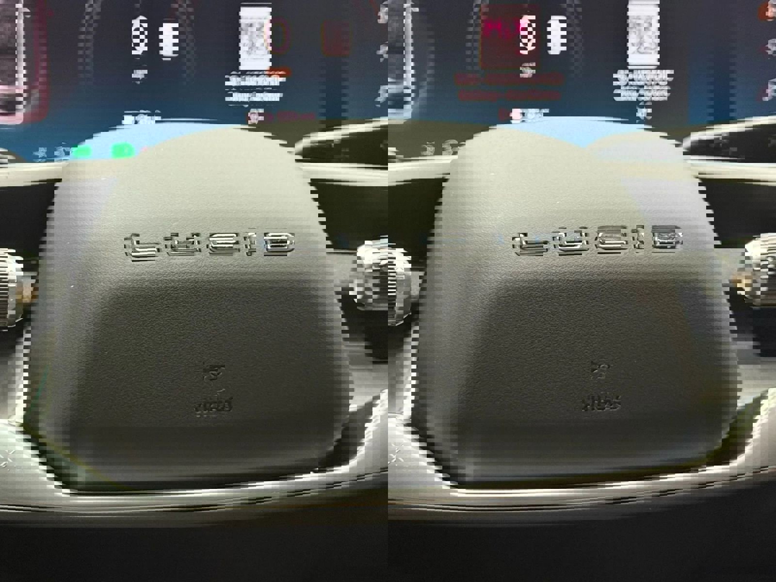 Used 2025 Lucid Air Touring image 34