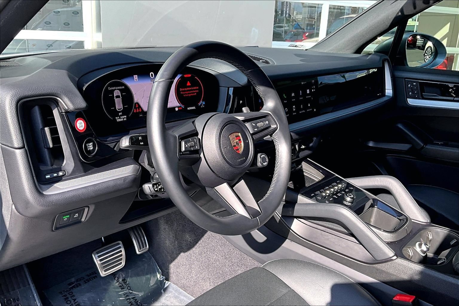 Used 2024 Porsche Cayenne S AWD/4WD image 12