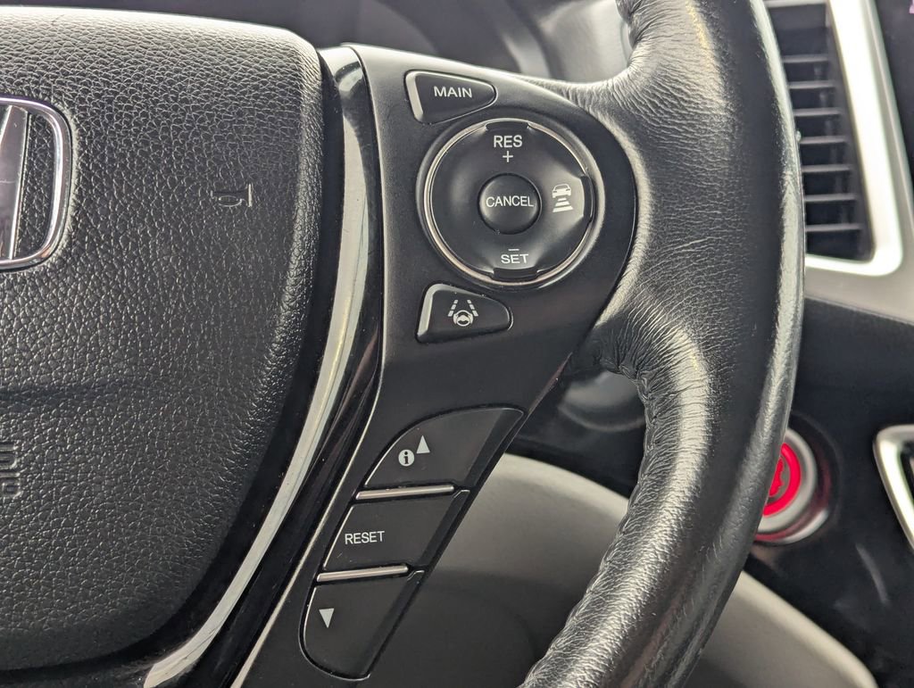 Used 2017 Honda Pilot Touring image 20
