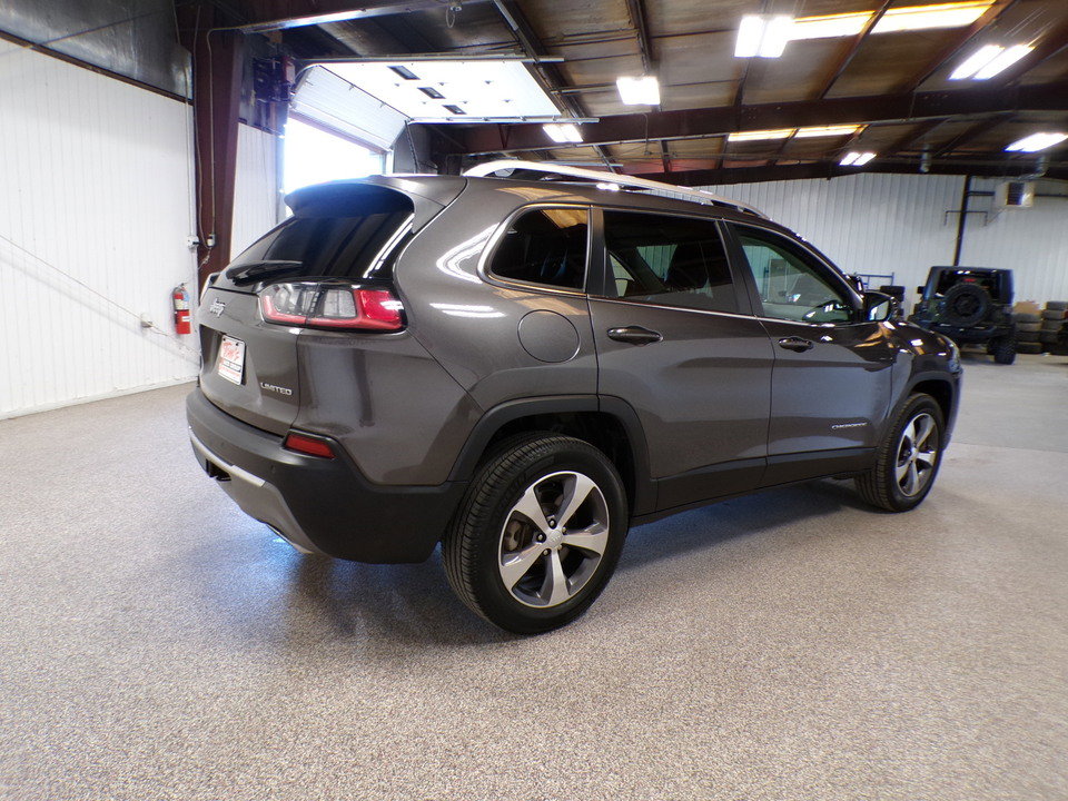 Used 2020 Jeep Cherokee Limited w/ Trailer Tow Group image 5