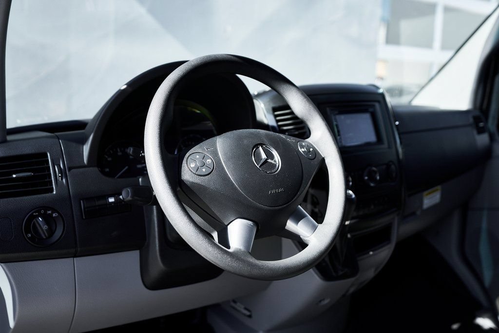 Used 2017 Mercedes-Benz Sprinter 3500 image 28