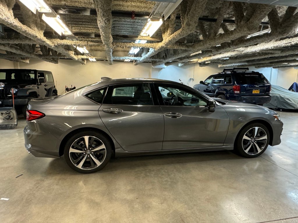 New 2025 Acura TLX w/ Technology Package image 5