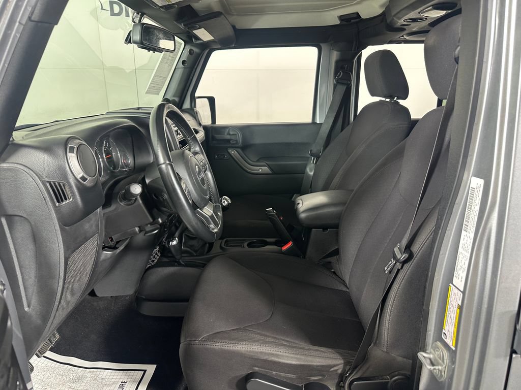 Used 2013 Jeep Wrangler Unlimited Sport AWD/4WD image 14