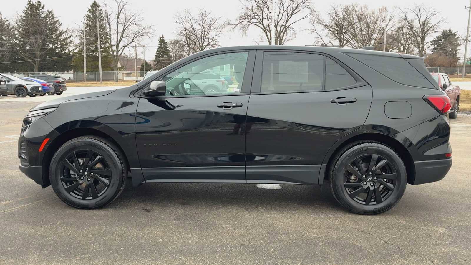 Used 2024 Chevrolet Equinox LS w/ LS Convenience Package image 5