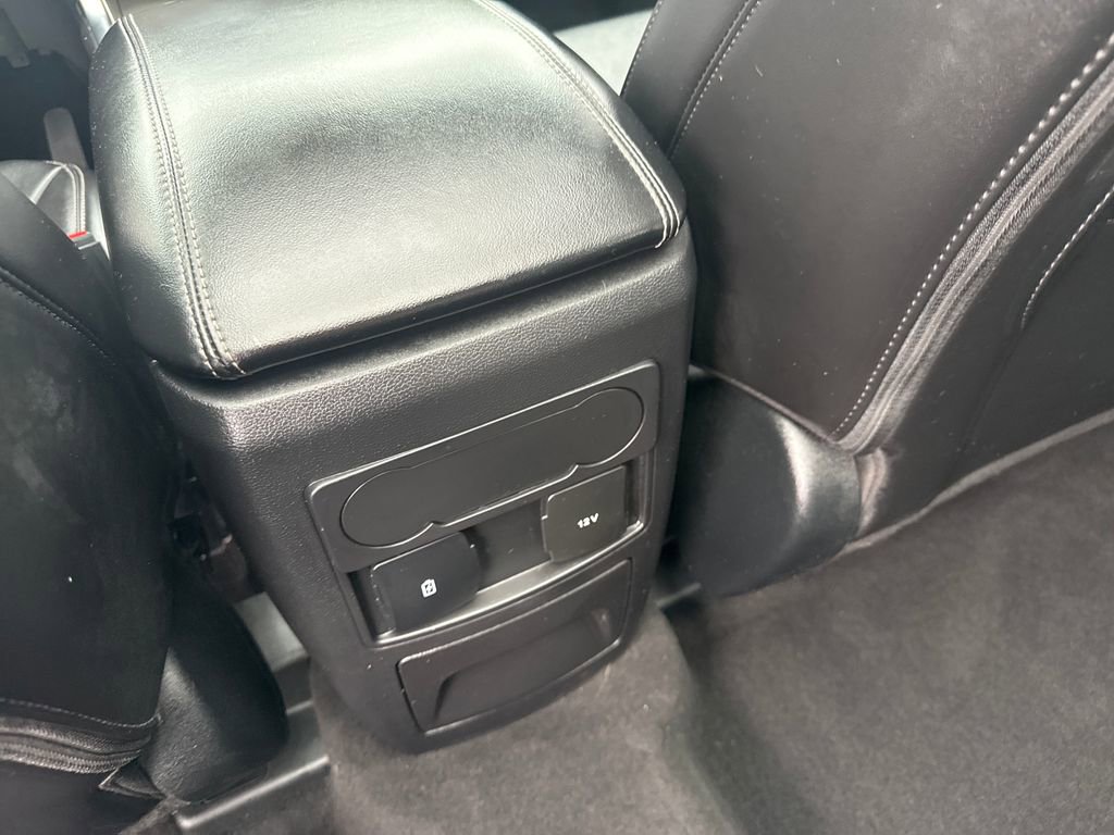 Used 2023 Ford Explorer XLT w/ Equipment Group 202A image 17