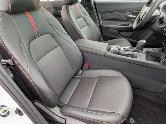 New 2026 Nissan Sentra SR w/ SR Premium Package FWD image 33