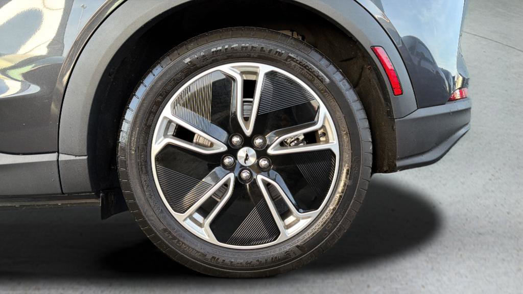 Used 2022 Ford Mustang Mach-E Select image 15