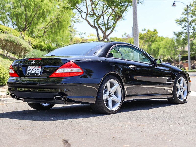 Used 2008 Mercedes-Benz SL 550 w/ AMG Sport Pkg image 5
