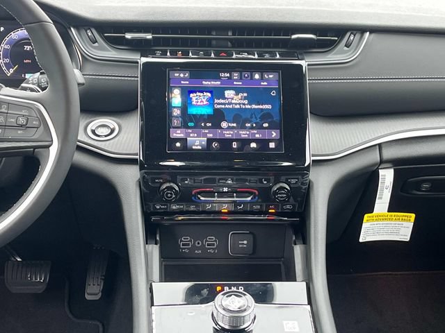 New 2025 Jeep Grand Cherokee Altitude AWD/4WD image 14